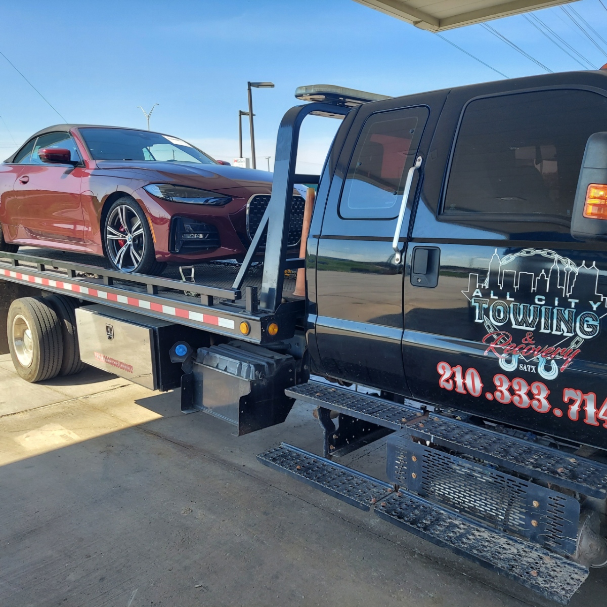 Professional towing service in San Antonio